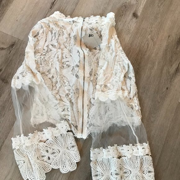White Lace Blouse - Picture 3 of 3